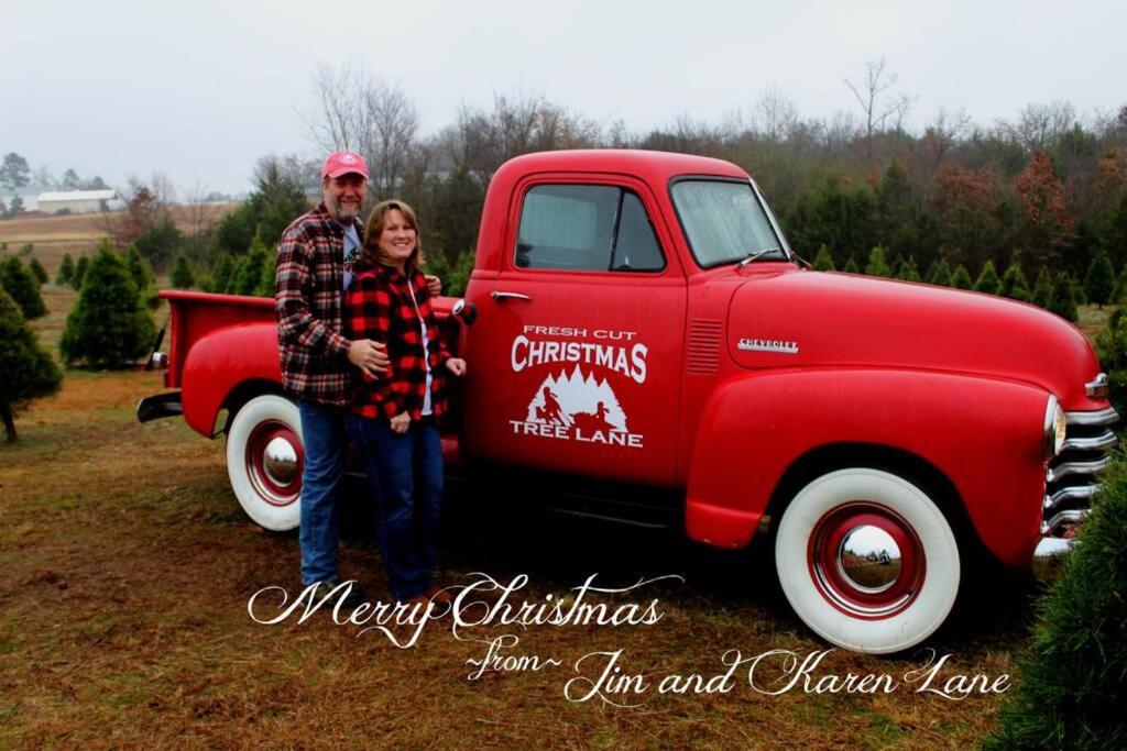Rural Life On A Real Christmas Tree Farm! Hallmark Experience! Ozark Esterno foto